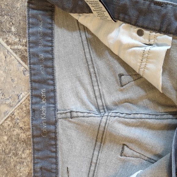 Jeans - Picture 3 of 4